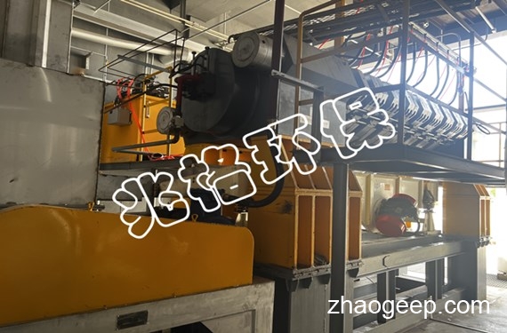 江蘇客戶(hù)訂購(gòu)兆格環(huán)保2套全自動(dòng)液壓壓榨機(jī)調(diào)試成功